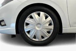 valkoinen Nissan Micra 2021 kuva 9.