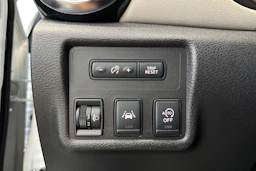 valkoinen Nissan Micra 2021 kuva 15.