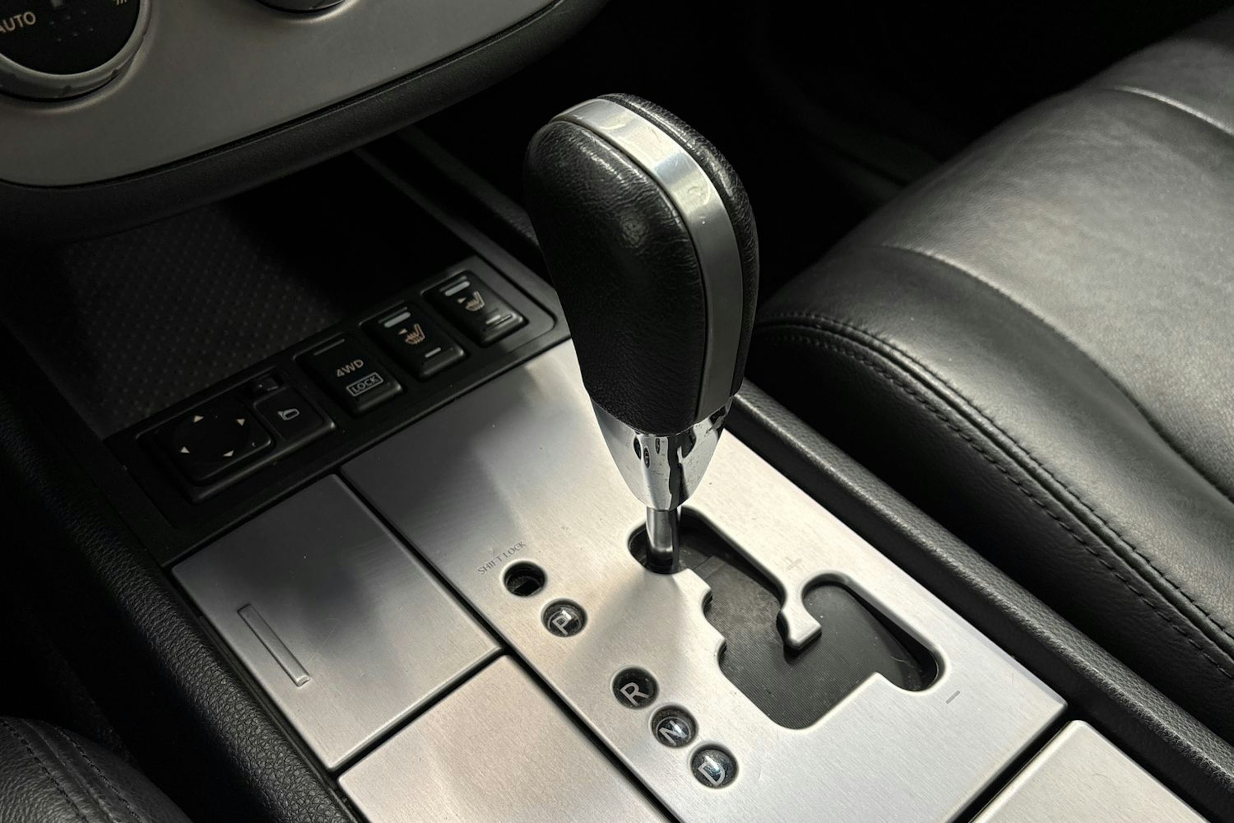 harmaa Nissan Murano 2008 kuva 23.