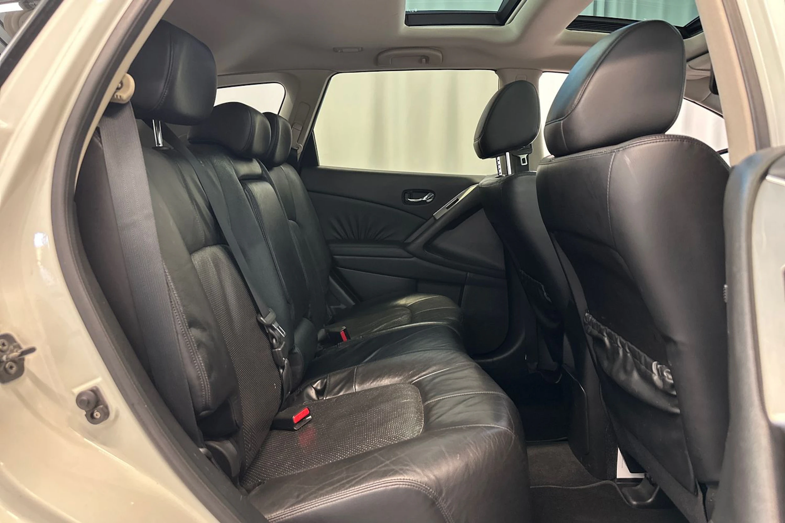 valkoinen Nissan Murano 2011 kuva 13.