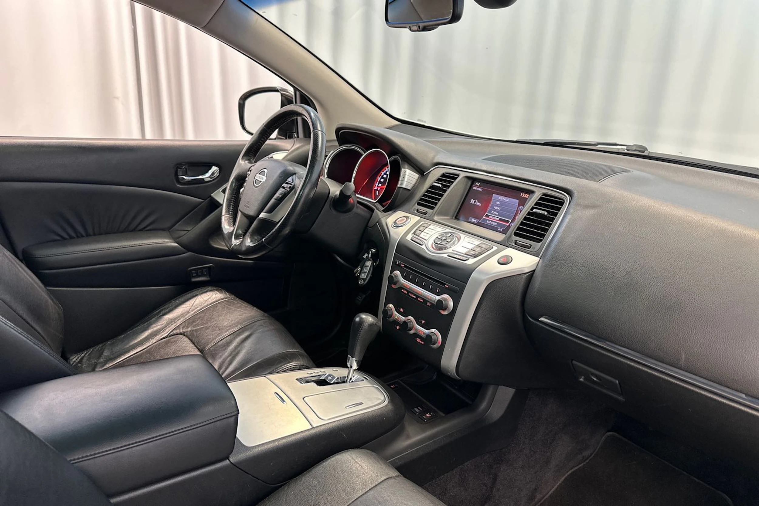 valkoinen Nissan Murano 2011 kuva 15.