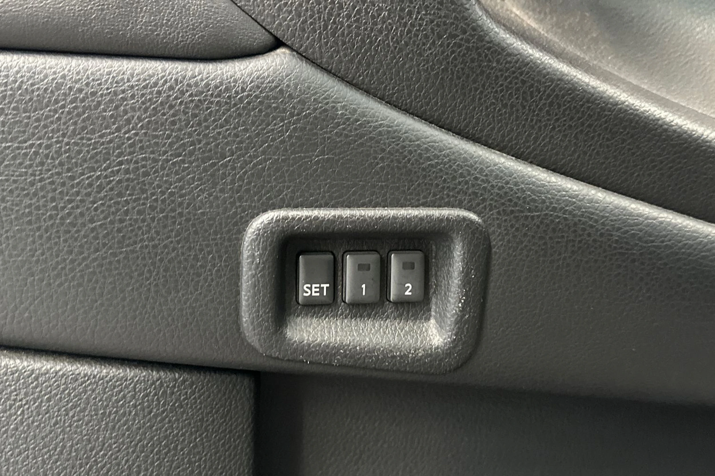 valkoinen Nissan Murano 2011 kuva 21.