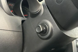 valkoinen Nissan Murano 2011 kuva 26.