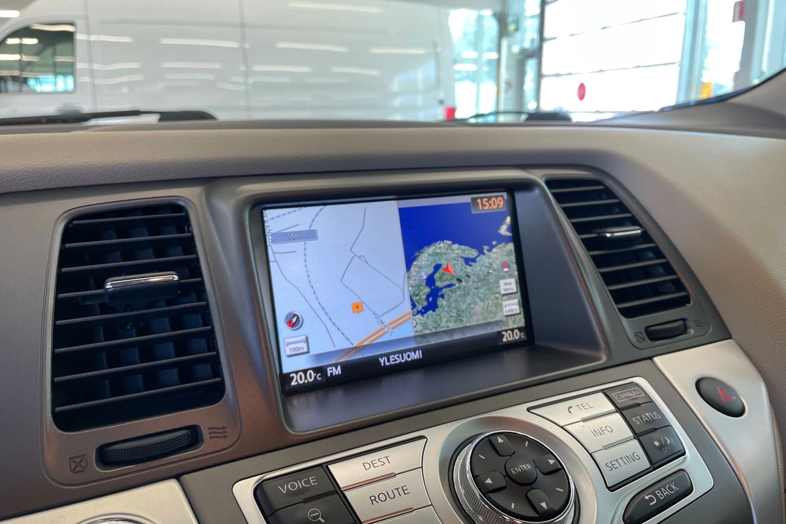 Harmaa Nissan Murano 2012 kuva 12.