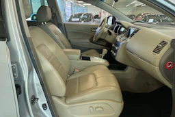 Harmaa Nissan Murano 2012 kuva 16.