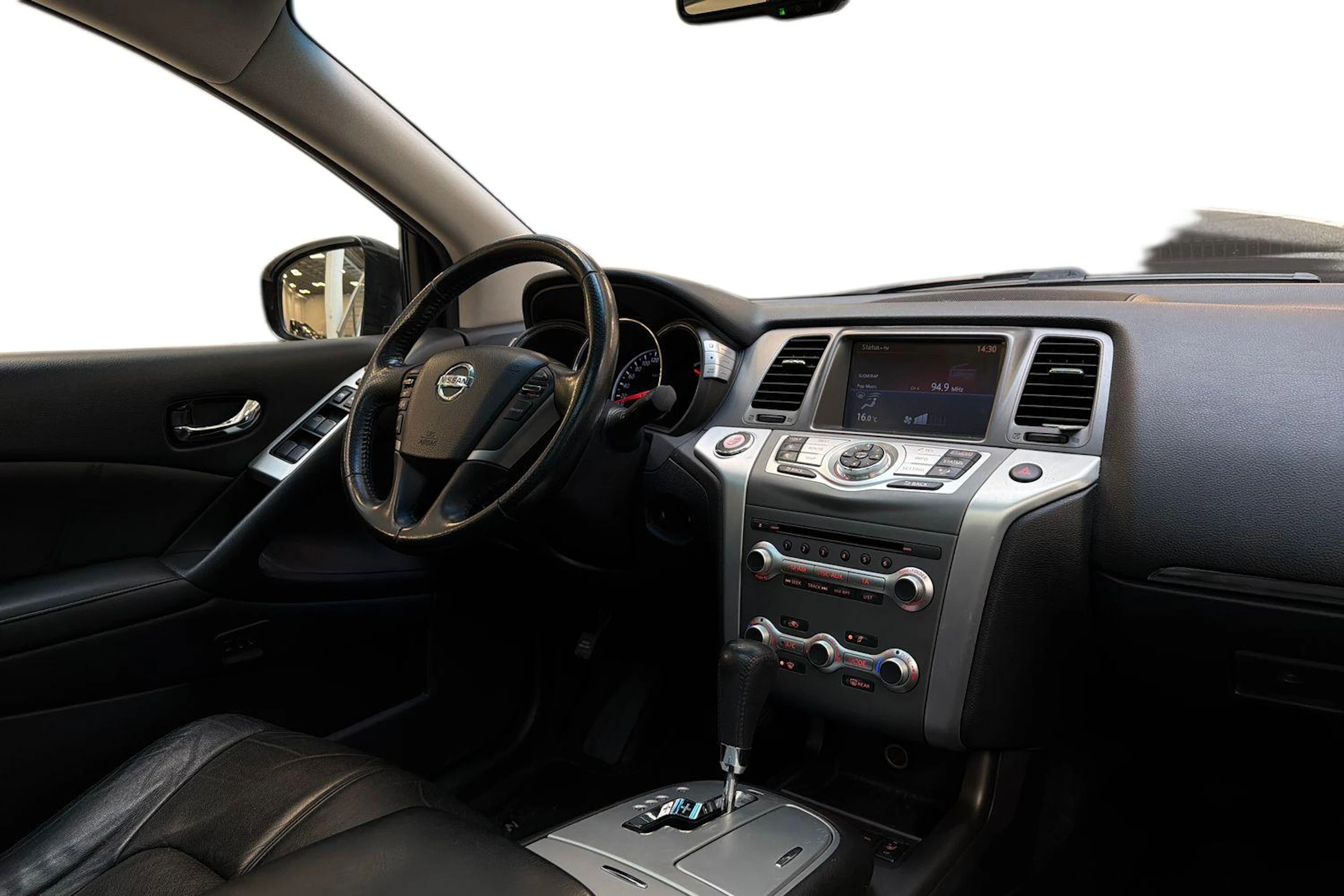 Valkoinen Nissan Murano 2015 kuva 7.