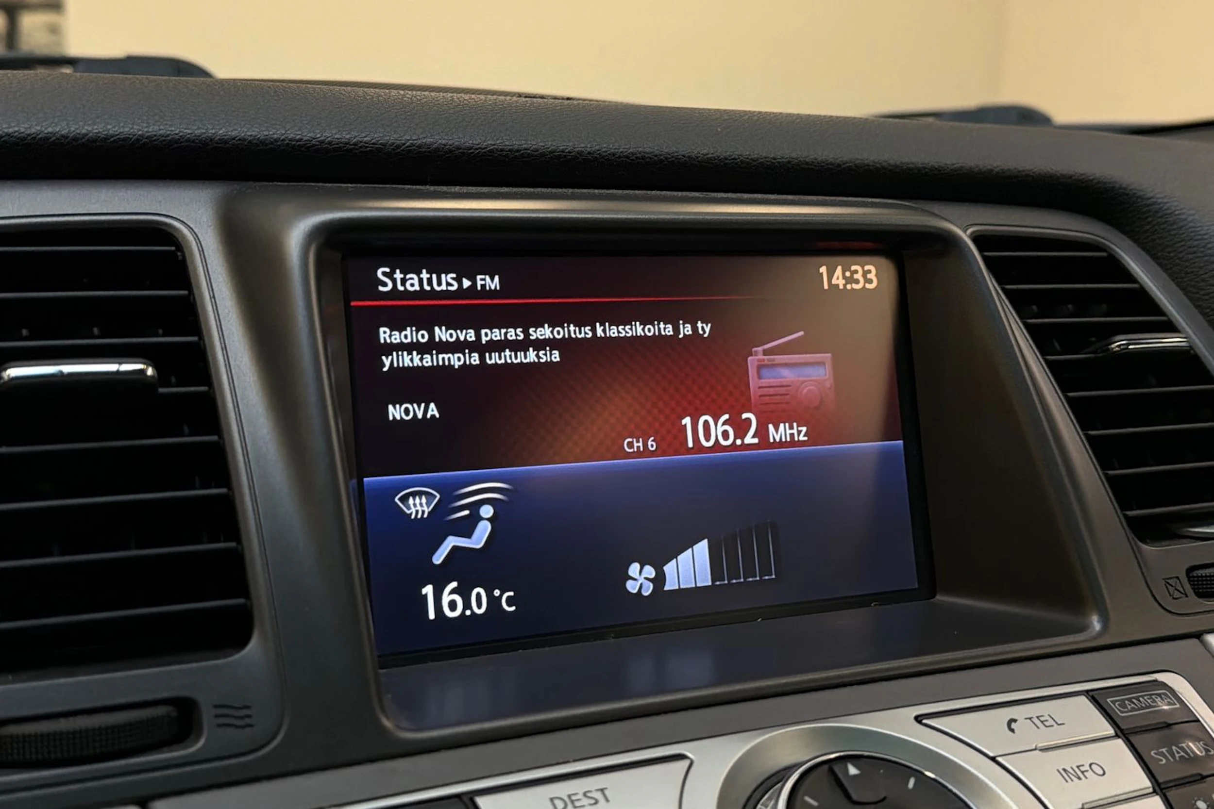 Valkoinen Nissan Murano 2015 kuva 15.