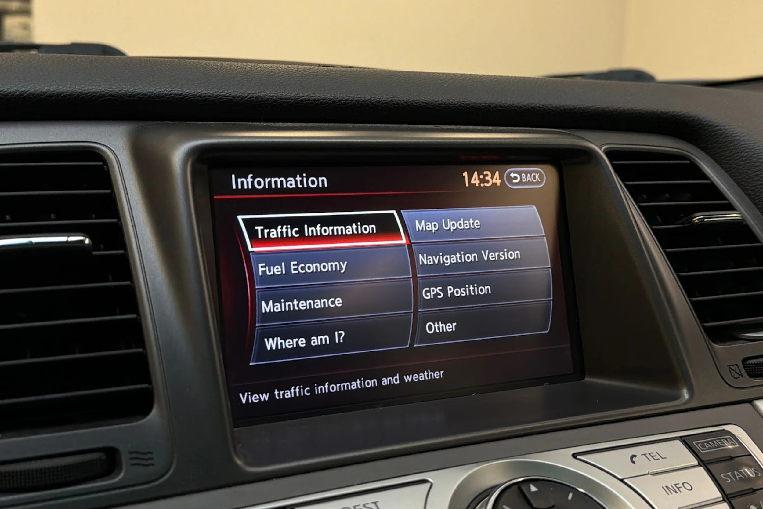 Valkoinen Nissan Murano 2015 kuva 18.