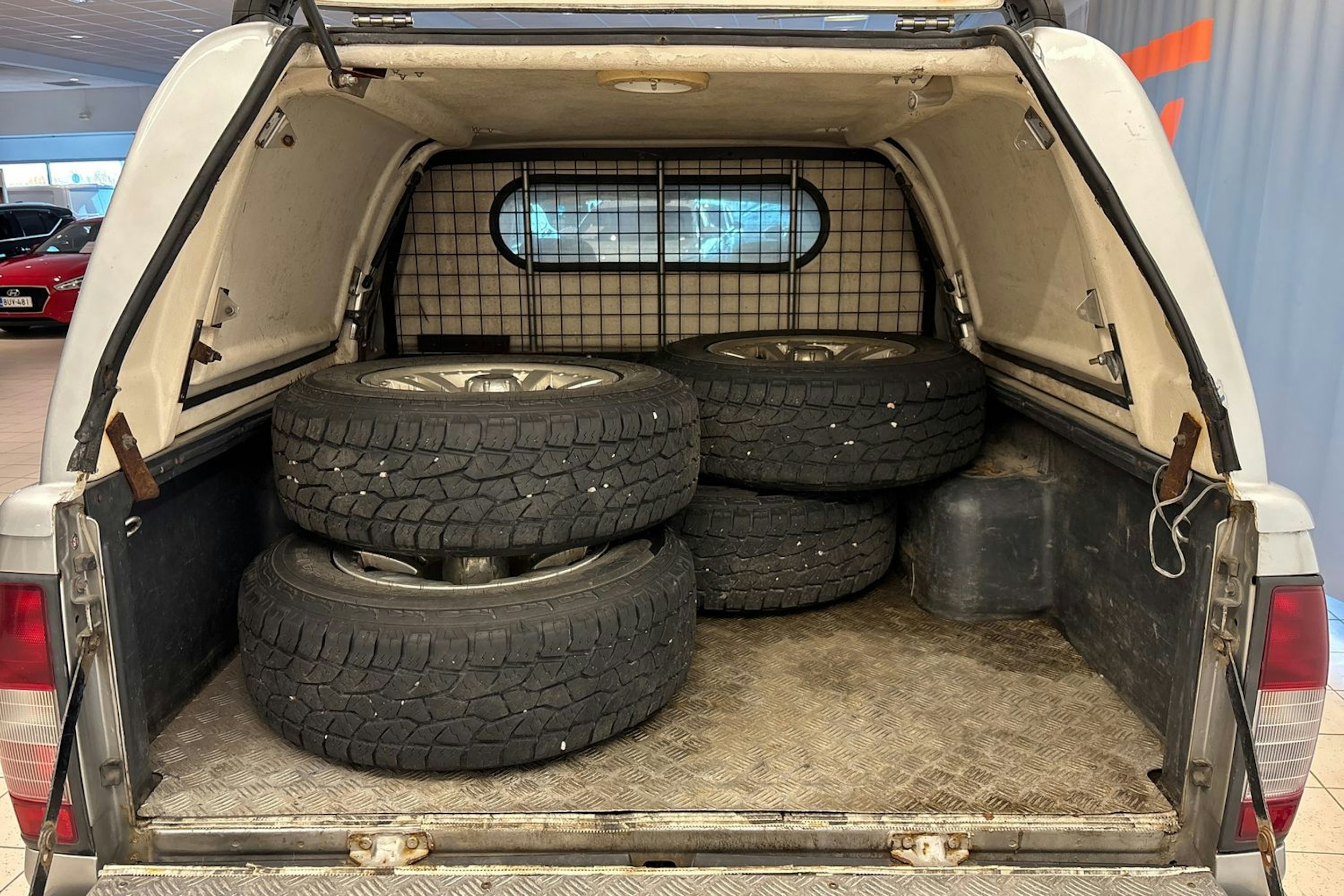 hopea Nissan Navara 2003 kuva 15.