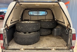 hopea Nissan Navara 2003 kuva 15.