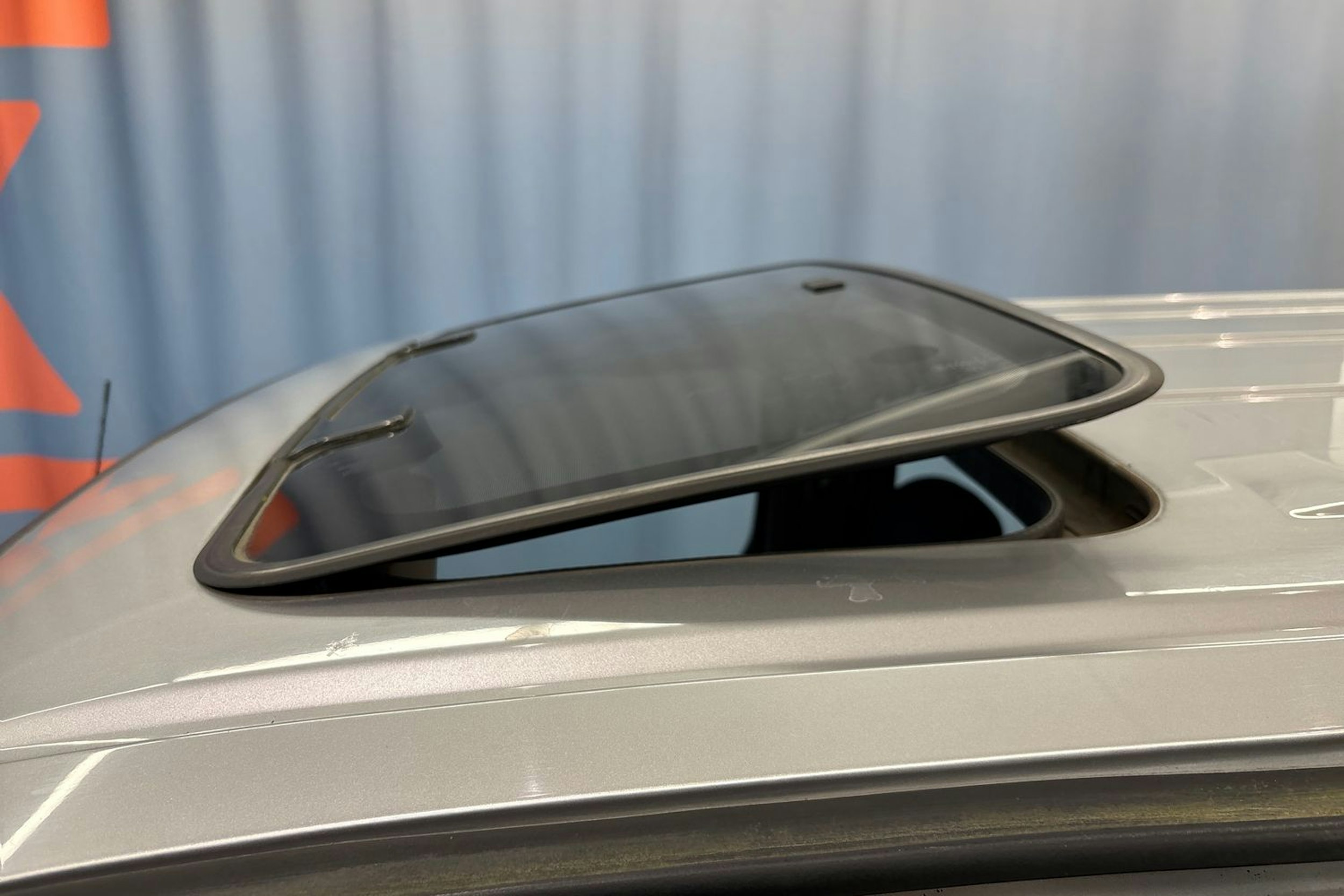 hopea Nissan Navara 2003 kuva 18.