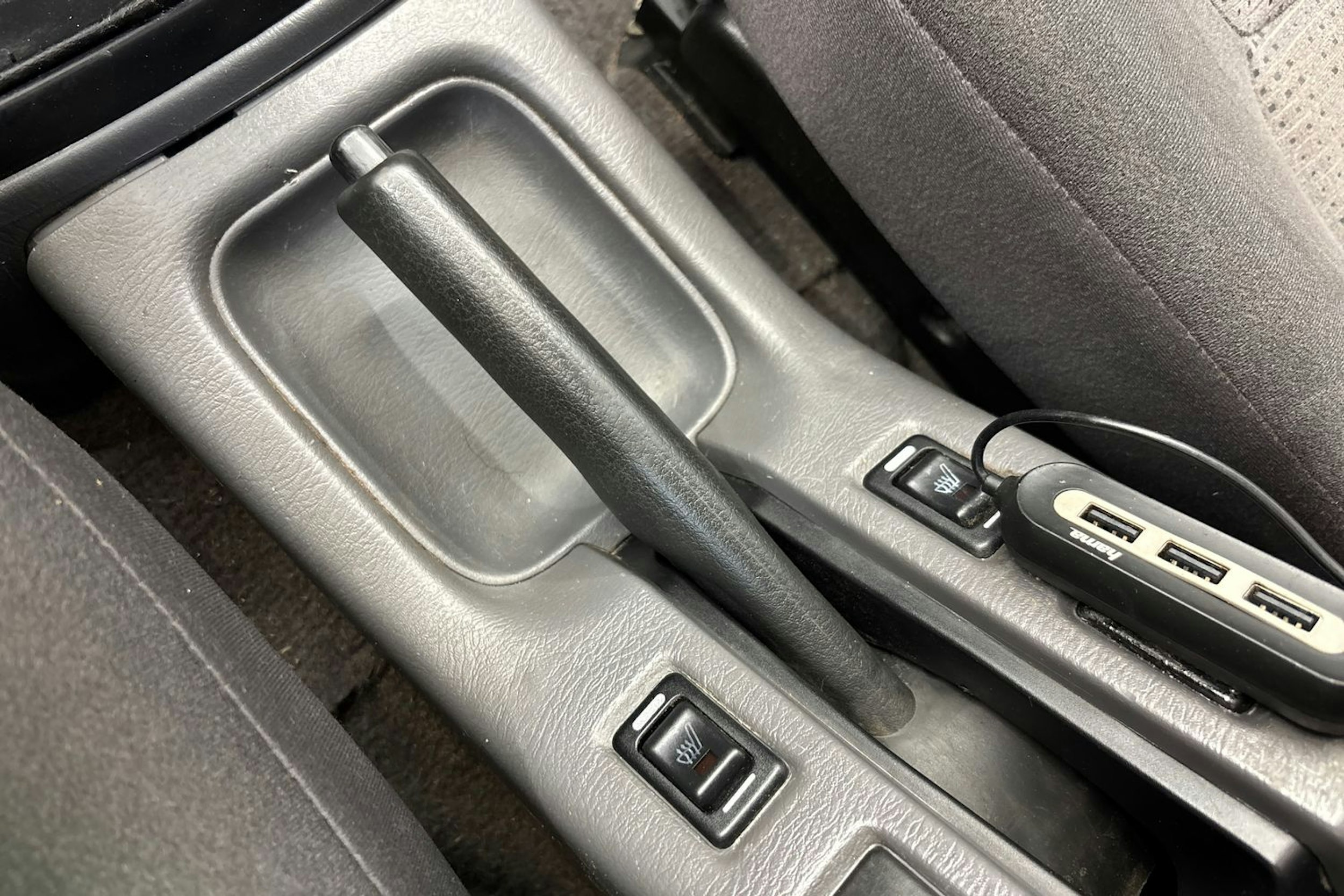 hopea Nissan Navara 2003 kuva 23.