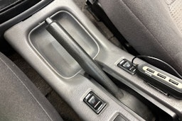 hopea Nissan Navara 2003 kuva 23.