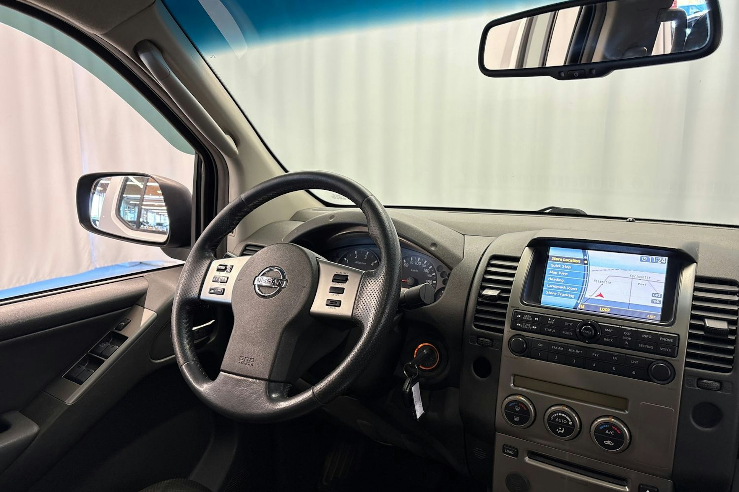 hopea Nissan Navara 2007 kuva 14.