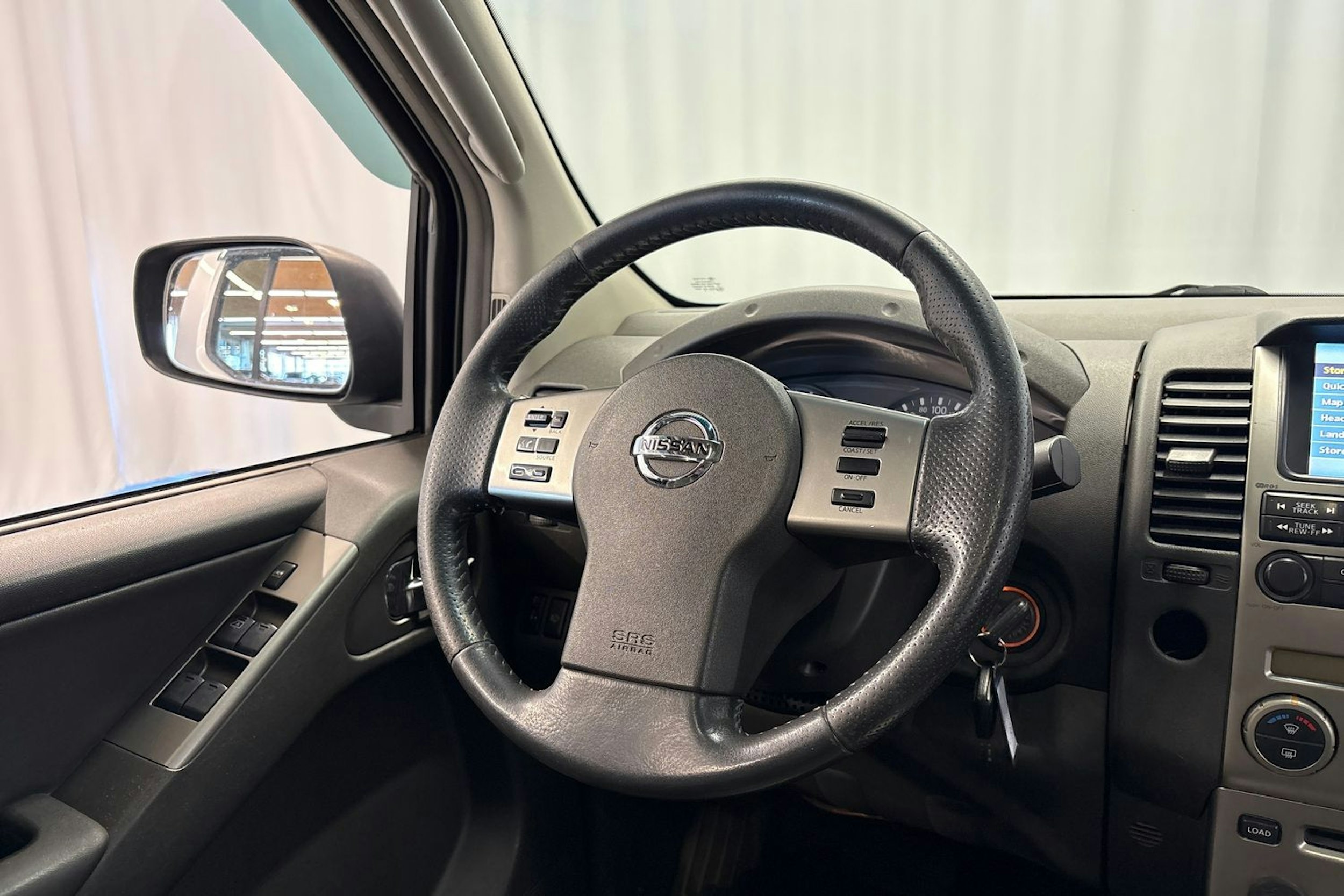 hopea Nissan Navara 2007 kuva 15.