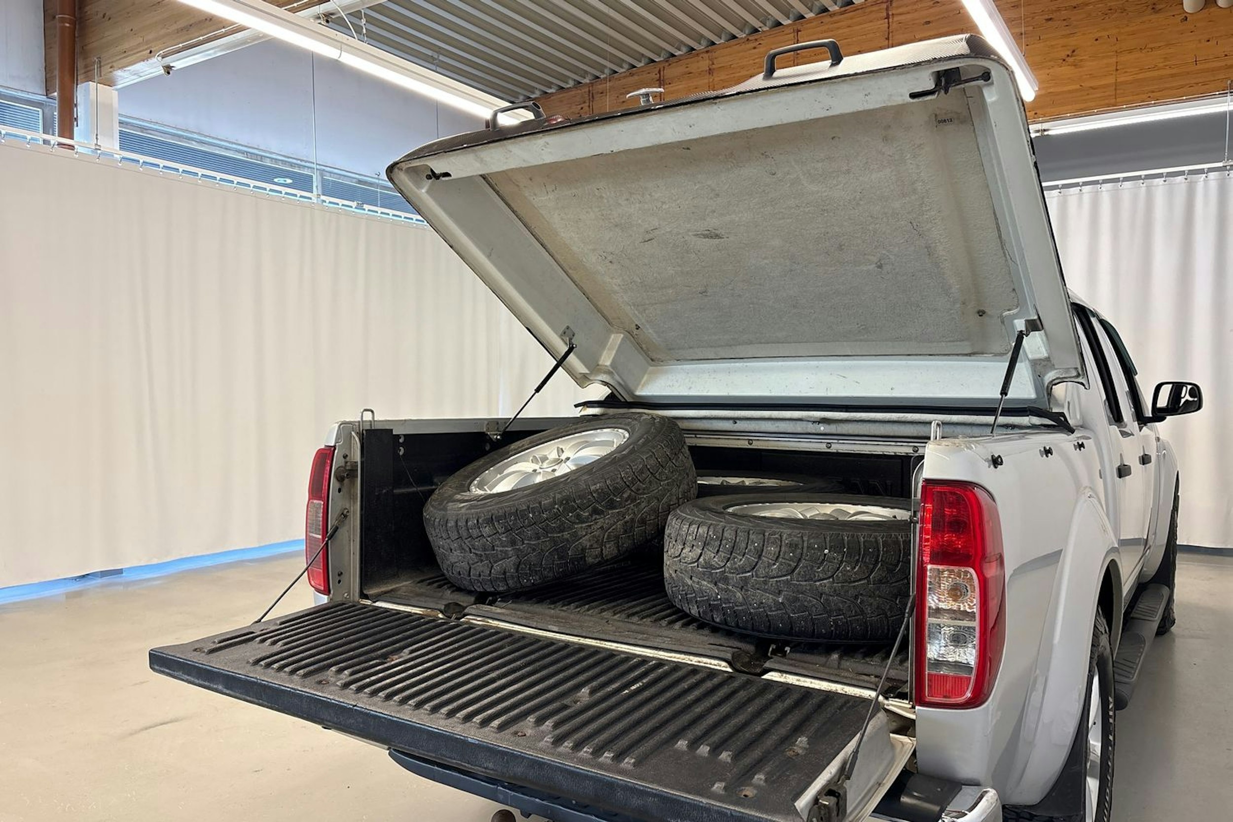 hopea Nissan Navara 2007 kuva 25.