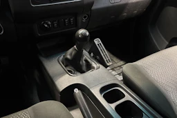 hopea Nissan Navara 2008 kuva 23.