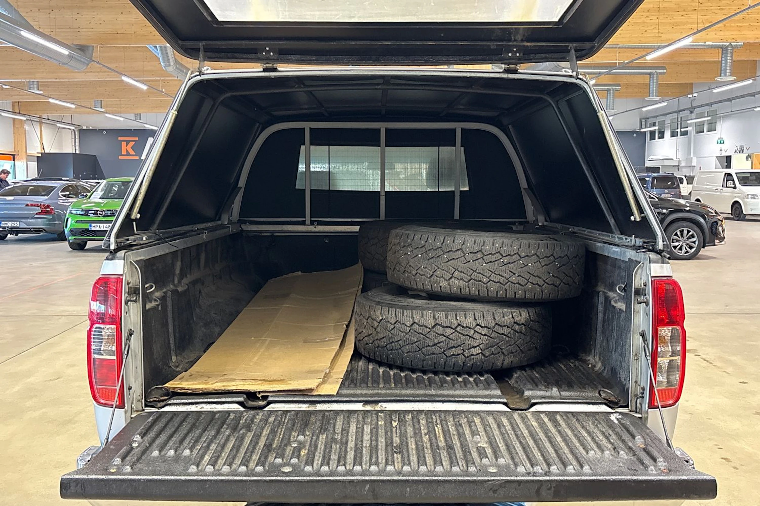 hopea Nissan Navara 2008 kuva 24.