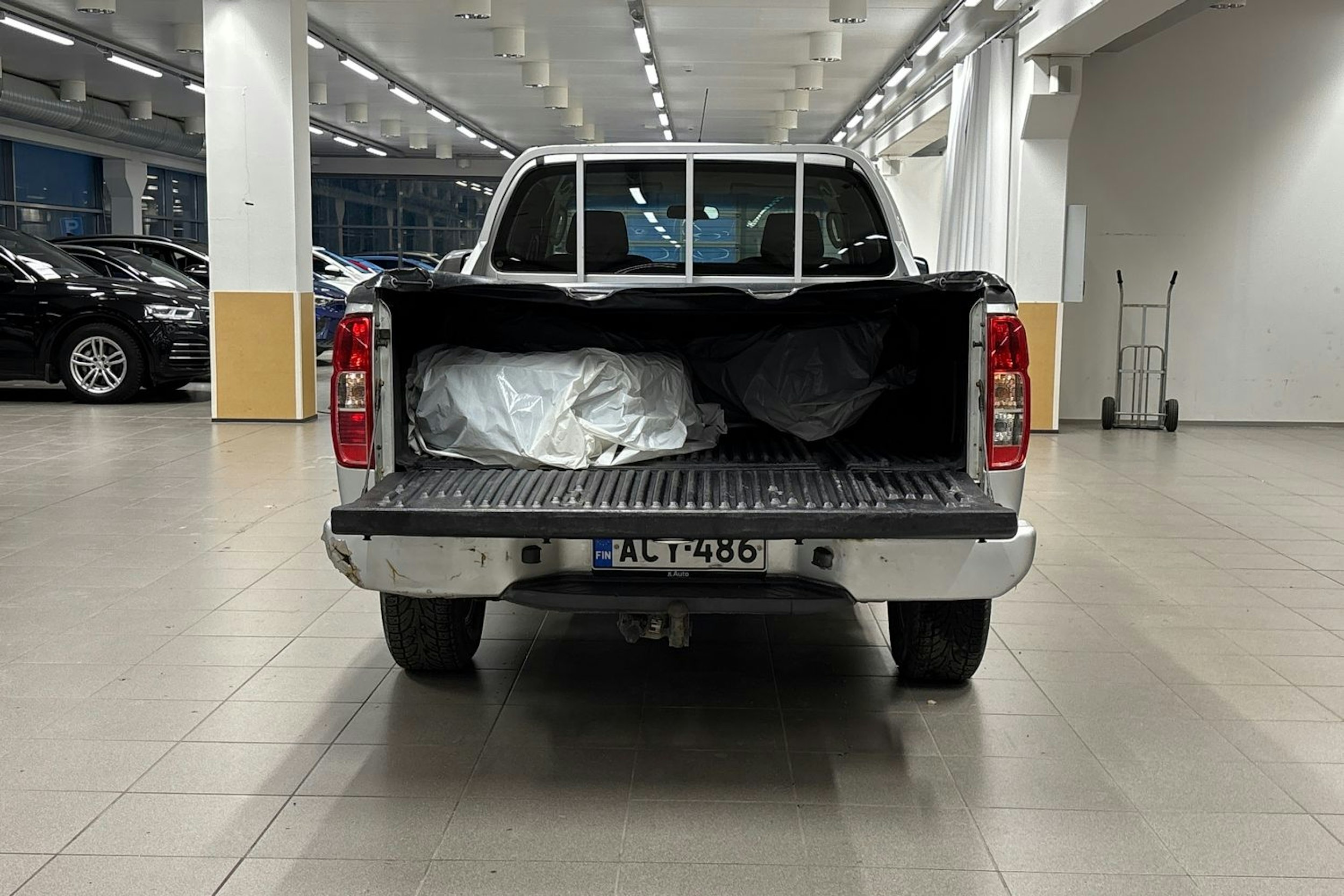 hopea Nissan Navara 2009 kuva 18.