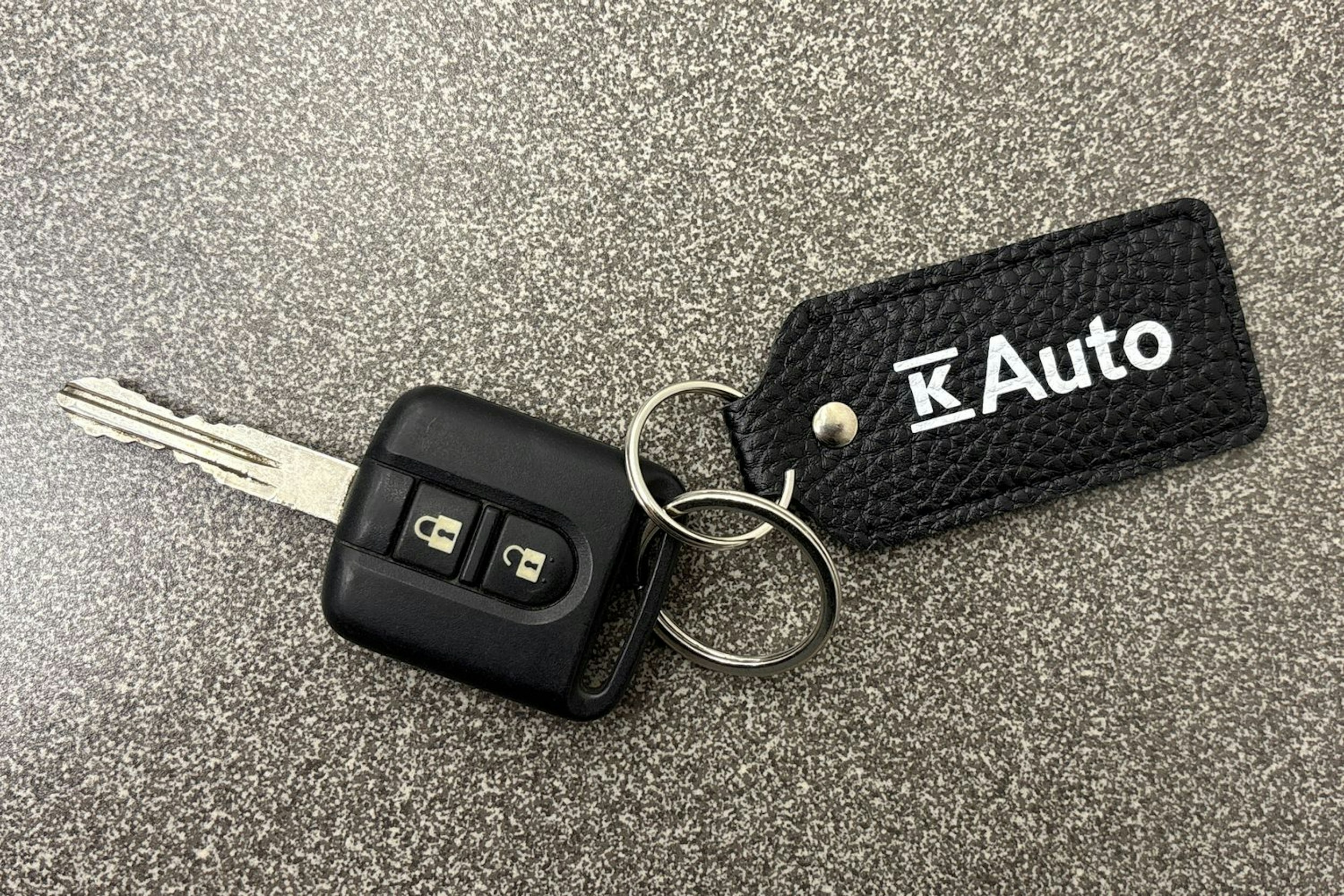 hopea Nissan Navara 2009 kuva 19.