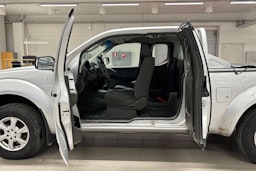 hopea Nissan Navara 2009 kuva 20.