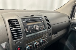 musta Nissan Navara 2009 kuva 21.