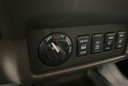 hopea Nissan Navara 2009 kuva 10.