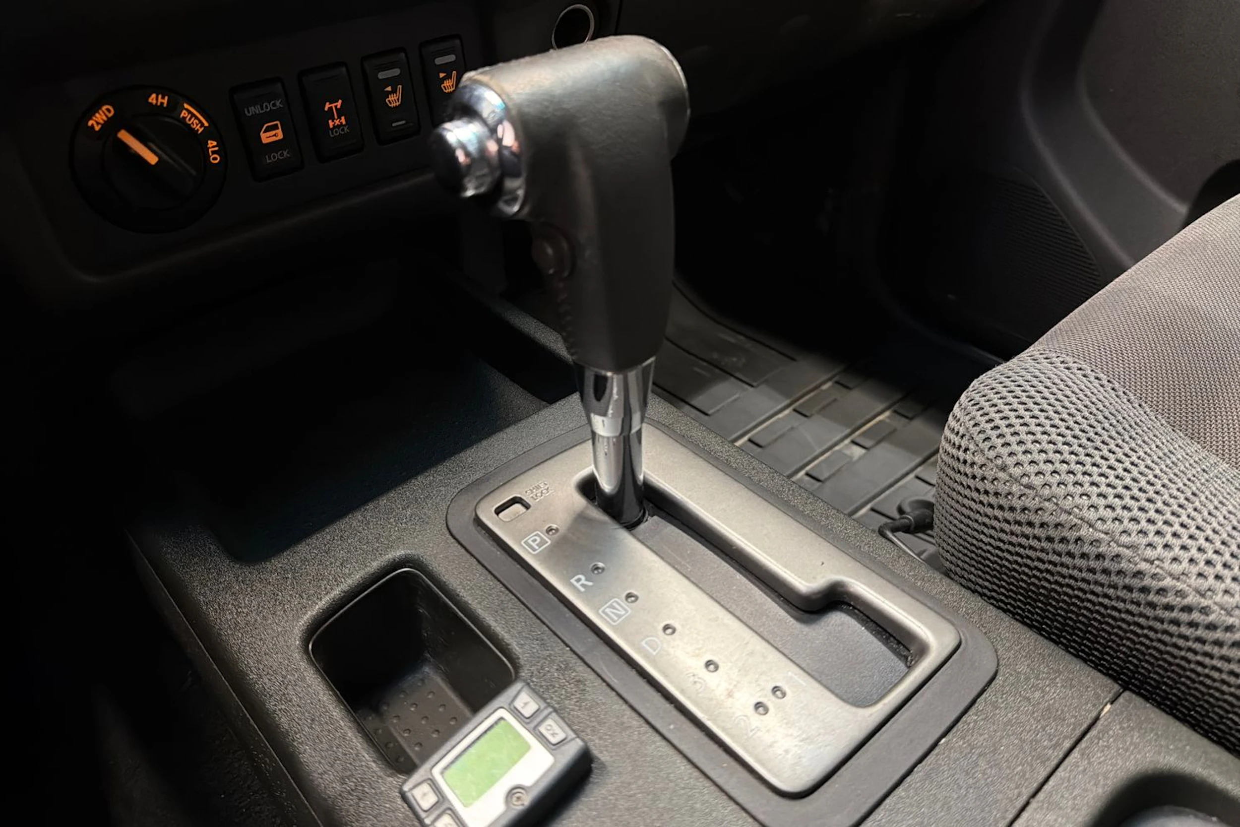 hopea Nissan Navara 2009 kuva 22.