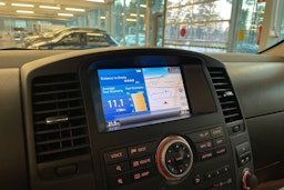 Sininen Nissan Navara 2011 kuva 16.