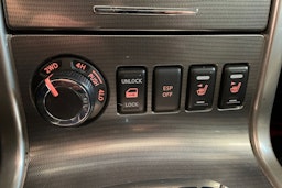 Sininen Nissan Navara 2011 kuva 19.