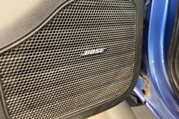 Sininen Nissan Navara 2011 kuva 21.