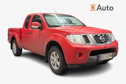 punainen Nissan Navara 2011 kuva 1.