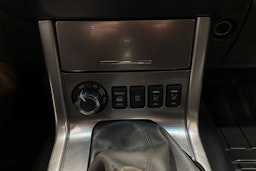 punainen Nissan Navara 2011 kuva 17.