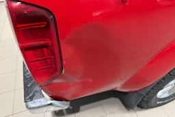 punainen Nissan Navara 2011 kuva 21.