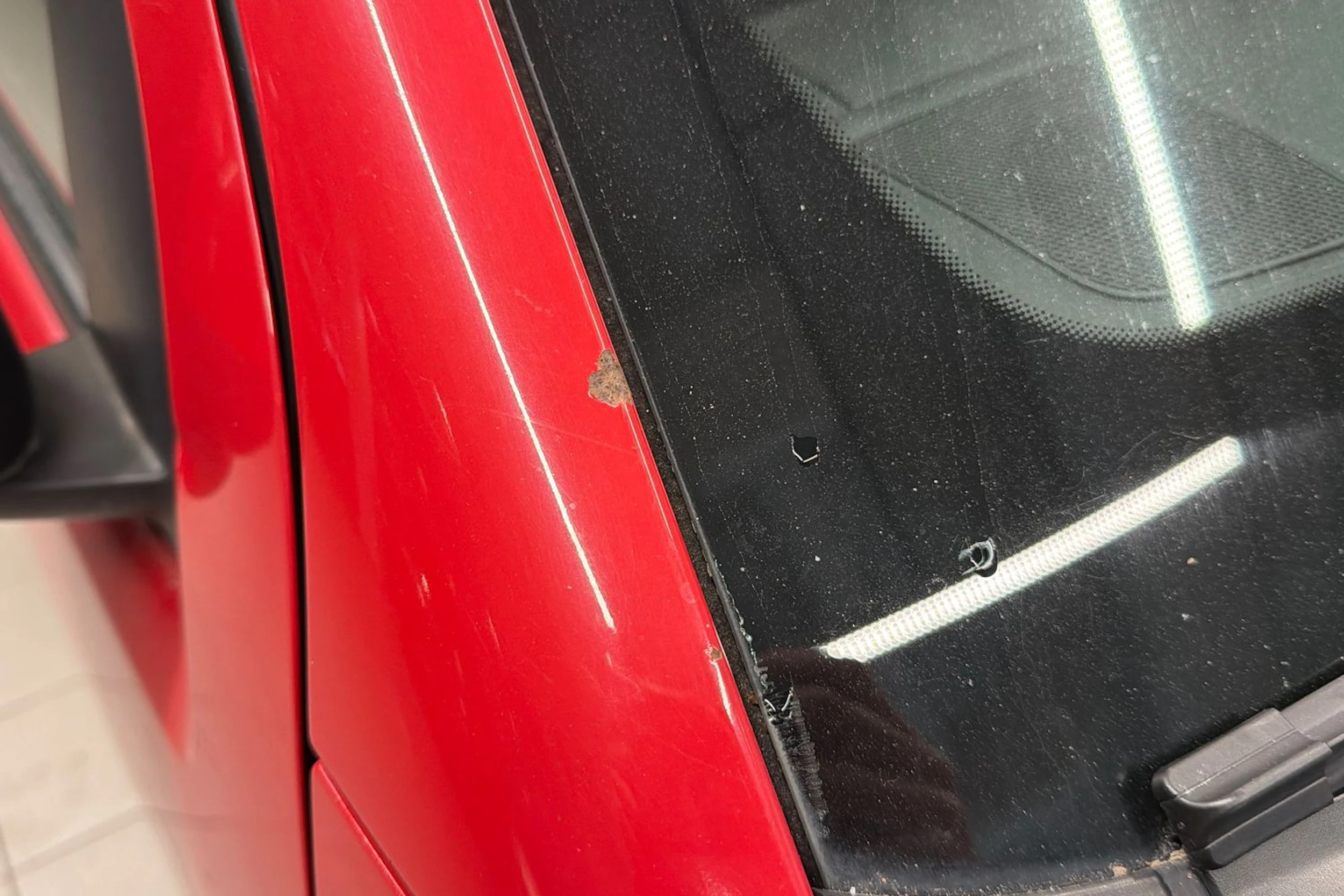 punainen Nissan Navara 2011 kuva 22.