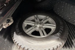 punainen Nissan Navara 2011 kuva 27.