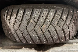 punainen Nissan Navara 2011 kuva 28.