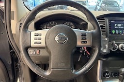 harmaa Nissan Navara 2012 kuva 18.