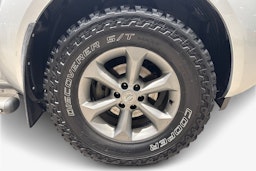hopea Nissan Navara 2013 kuva 11.