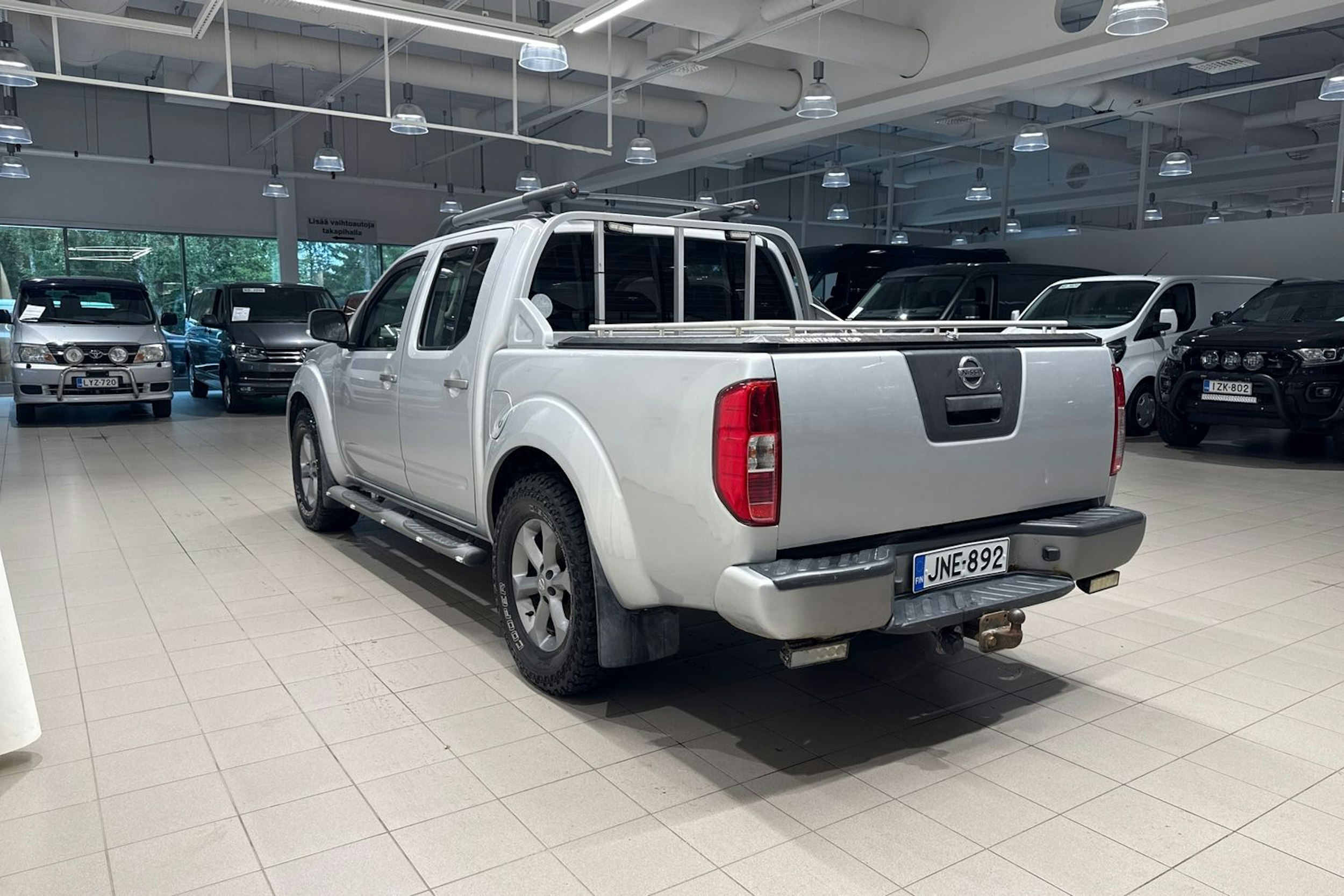 hopea Nissan Navara 2013 kuva 14.