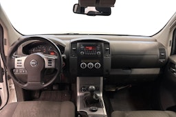 valkoinen Nissan Navara 2014 kuva 7.