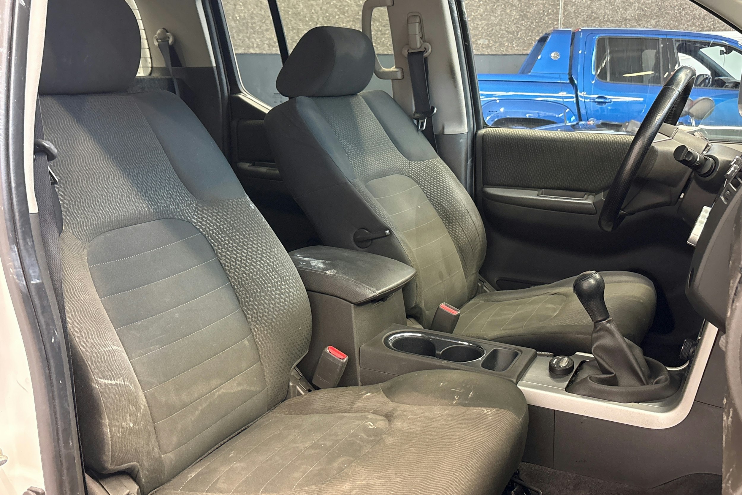 valkoinen Nissan Navara 2014 kuva 13.