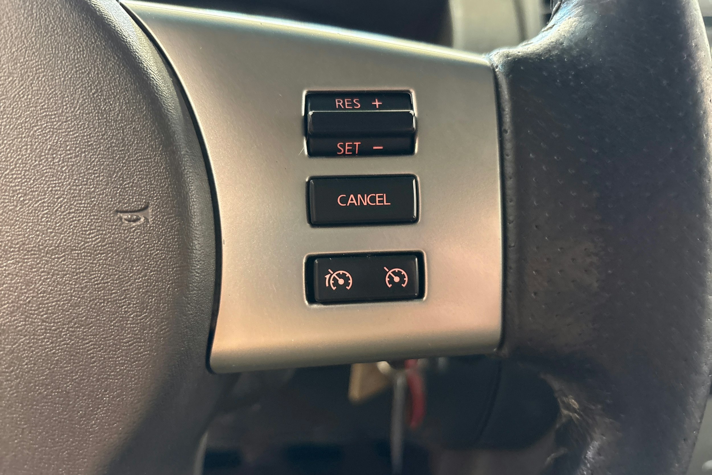 valkoinen Nissan Navara 2014 kuva 15.