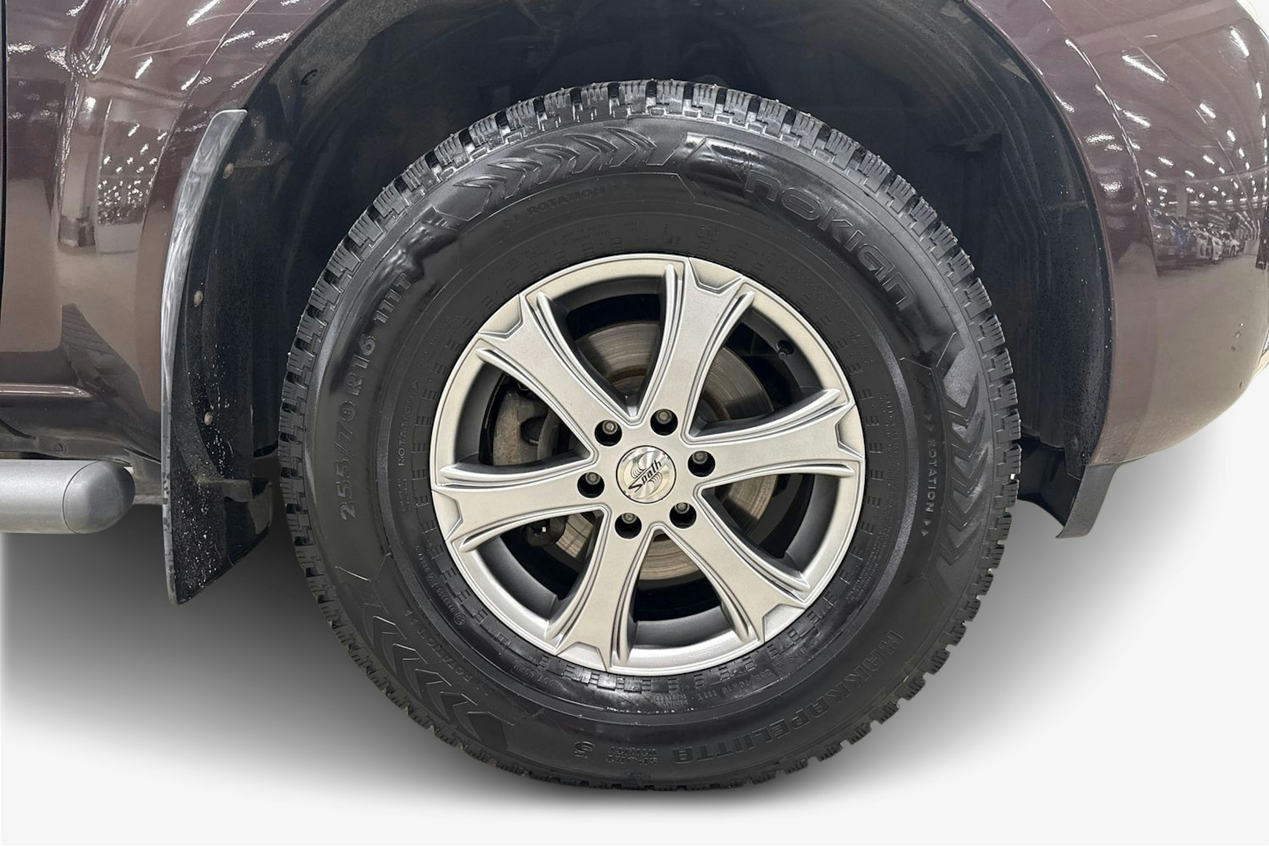 musta Nissan Navara 2014 kuva 12.