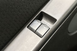 musta Nissan Navara 2014 kuva 20.