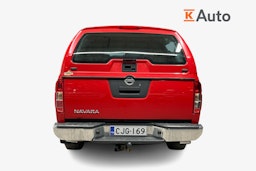 punainen Nissan Navara 2015 kuva 3.