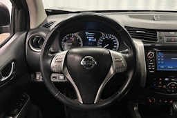 ruskea Nissan Navara 2016 kuva 17.