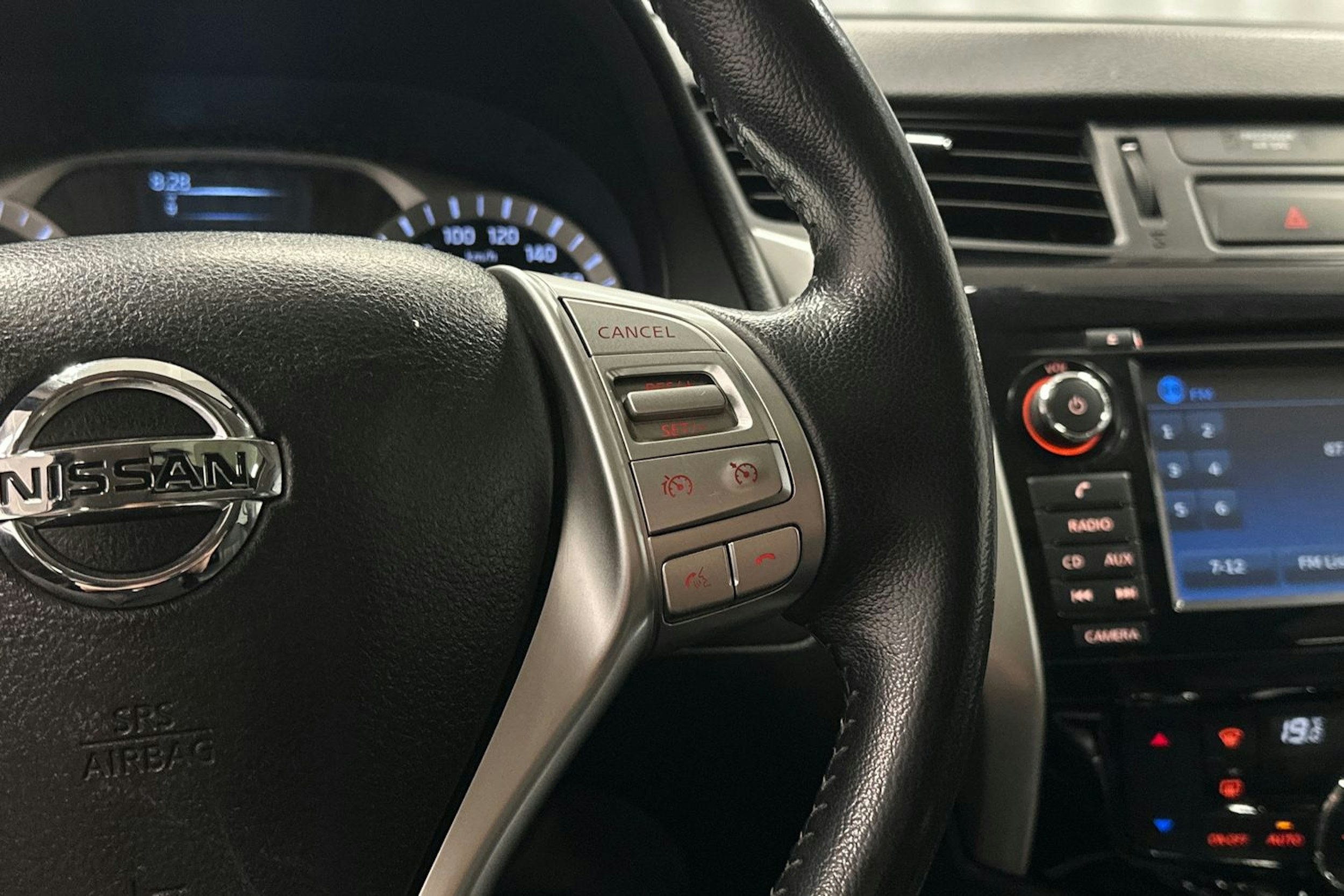 ruskea Nissan Navara 2016 kuva 20.