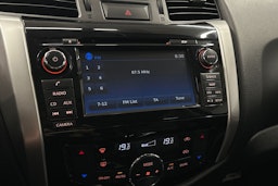 ruskea Nissan Navara 2016 kuva 25.
