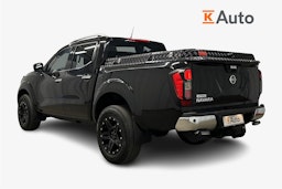 musta Nissan Navara 2016 kuva 2.
